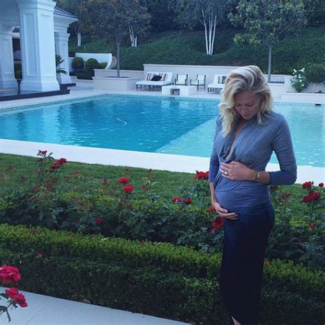 Paulina Gretzky Pregnant With First Child The Hollywood Gossip