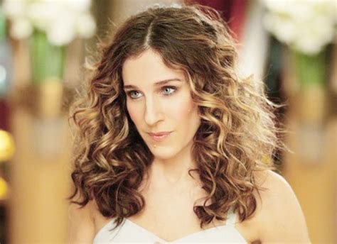 Get Sarah Jessica Parker Curls With Our Tips And Tricks For