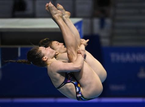 So, how much is lena hentschel worth at the age of 19 years old? Bild zu: Synchronspringen: Punzel und Hentschel holen EM ...