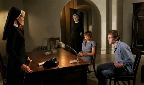 5 Second Review American Horror Story Season 2 Asylum Is Ridiculous