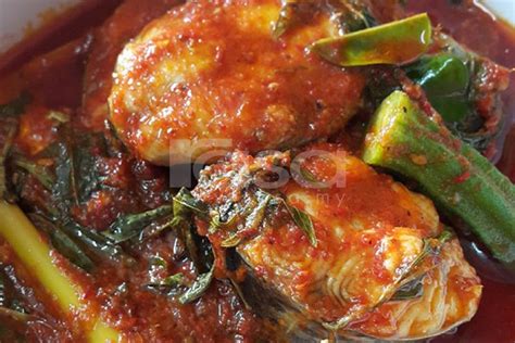 Memang sedap, mudah dan sangat membuka selera. Resepi Ikan Tenggiri Masak Asam Pedas Melaka ~ Resep ...