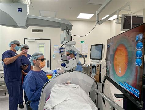 Going Digital Ngenuity 3d Visualisation For Ophthalmic Microsurgery