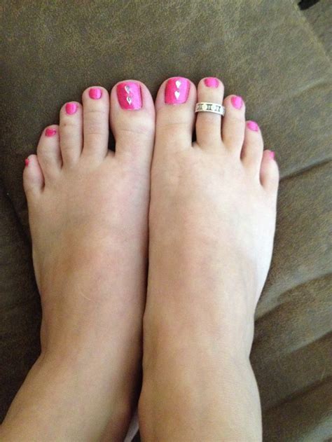 hot pink toes with sparkly tear drop bling pink toes hot pink toes hot pink
