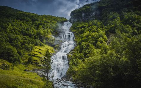 Download Wallpapers Beautiful High Waterfall Rock Green Slope