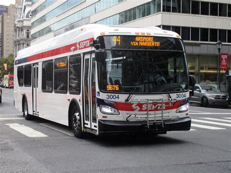 SEPTA New Flyer XDE40 on Rt.44. Phila. Oct. 2017. | New flyer, Service