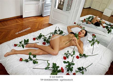 Nude Girl On Bed Telegraph