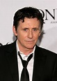 Gabriel Byrne 2018: Wife, net worth, tattoos, smoking & body facts - Taddlr