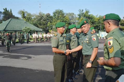 Ratusan Prajurit Korem 082 Dan 084 Naik Pangkat Dinas Komunikasi Dan