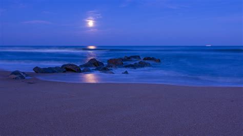 Res 2048x1152 Wallpaper Blue Beach Beach Sand Moon Night Ocean Clouds Sky Stones Â