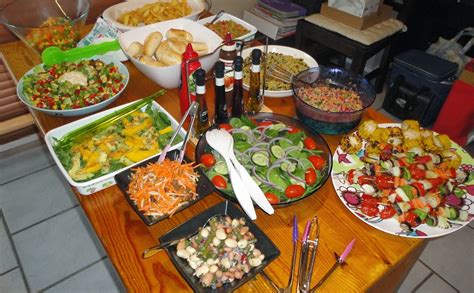The man seems to have virt. Vegans Eat Yummy Food Too!!!: Christmas meal and using ...