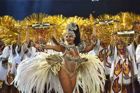 O Carnaval já saiu à rua em São Paulo Observador