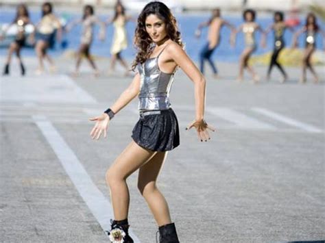 Size Zero Figure Trend Bollywood Kareena Kapoor Zero Size Actresses Priyanka Chopra