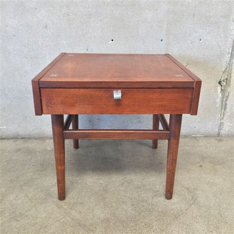 American Of Martinsville Mid Century End Table By Urbanamericana