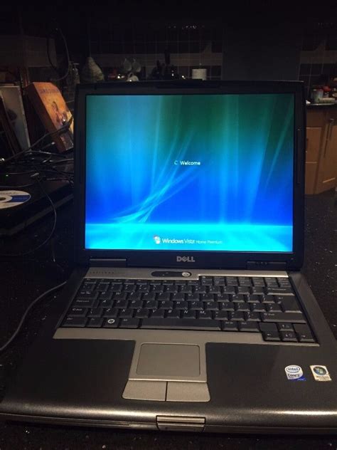 Dell Latitude D520 Laptop Windows Vista Home Premium In Redditch