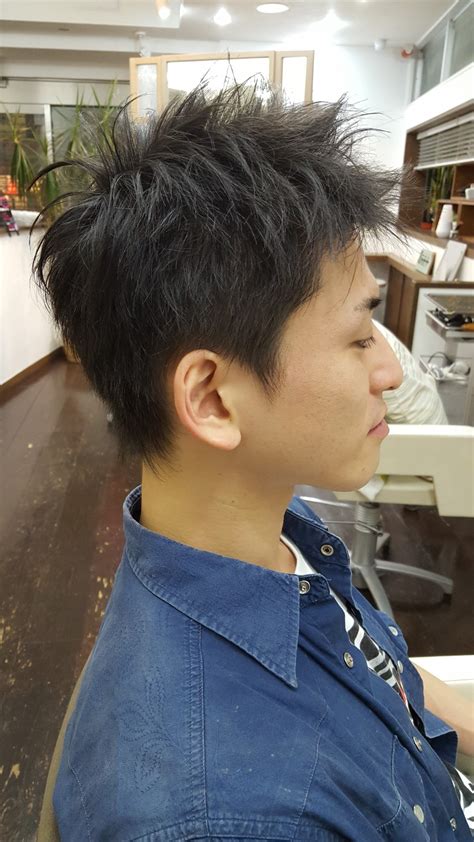 中学生男子の髪をカットしました。まぁ今時の髪型です。仕上げにアイロンを使いました。 ちなみにモデルは息子です。 北海道登別市（室蘭地区）にある美容室 【ヘアークラブ ワンズオン】 元店長の橋本です。 ユニーク 1000円カット スポーツ刈り - ガートン