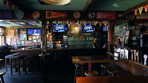 Latitude 32 Pub And Grill San Diego Ca Restaurant Bar