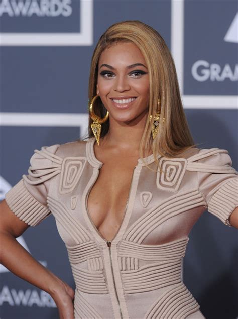 More Pics Of Beyonce Knowles Long Side Part 4 Of 23