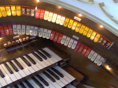 A Closer Look At The 312 Grande Page Theatre Pipe Organ