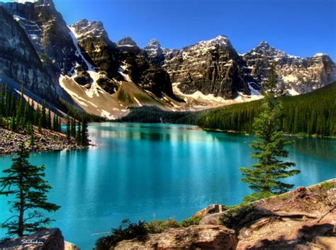 Visit Moraine Lake In Banff National Park