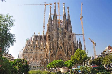 Sagrada Familia Antoni Gaudí Basilica 2026 Completion Architectural