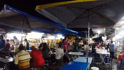 This road is also one of penang's most popular tourist destinations. Gurney Drive Hawker Centre - Asia Travel Gems