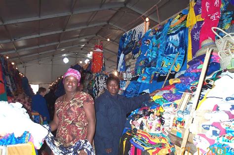 Nassaus Straw Market A Bahamas Tradition — Travelogue