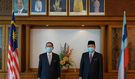 Senarai ketua menteri sabah kerajaan negeri sabah. Ketua Menteri Sabah terima kunjungan hormat Menteri di ...
