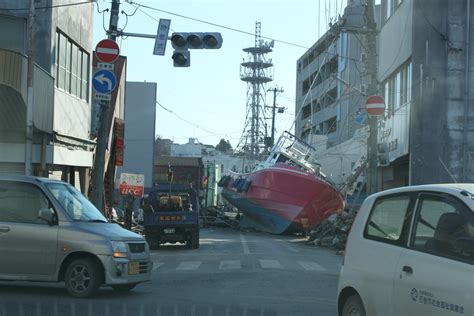 As you probably all know, march 11 is the anniversary of the earthquake and tsunami that greatly we here at crunchyroll have many friends and colleagues in japan, and in remembrance of this disaster. 石巻市中央2丁目 3.11 Japan Earthquake and Tsunami | View from car ...