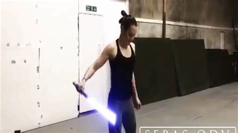 Daisy Ridley Lightsaber Training Special Effects Youtube