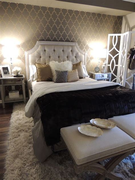 Hollywood glam style bedroom old glamour furniture decor aligner. Impressive Old Hollywood Glamour decorating ideas ...