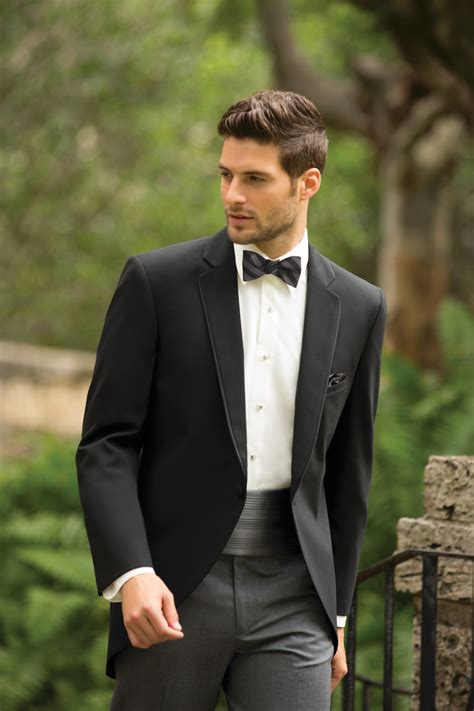 30 Stylish Tuxedos For The Groom Godfather Style