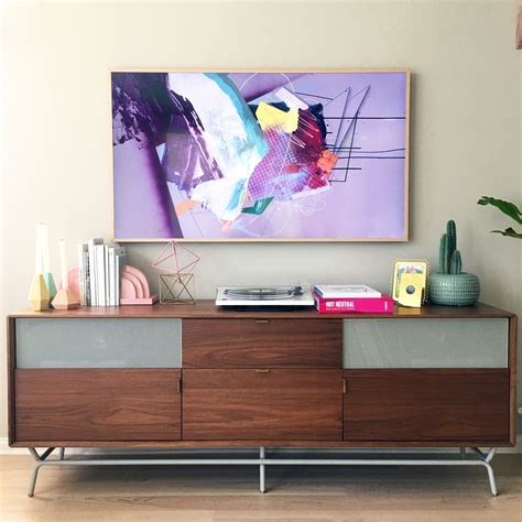 Samsungs The Frame Tv Is Everything You Would Expect From A Top Of The