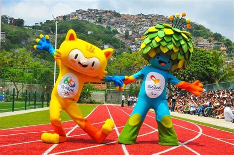 Eles estão encarregados de dar forma concreta ao espírito olímpico, difundindo os valores ressaltados em cada edição dos jogos; Mascotes dos Jogos Rio 2016 recebem os nomes de Vinícius e ...