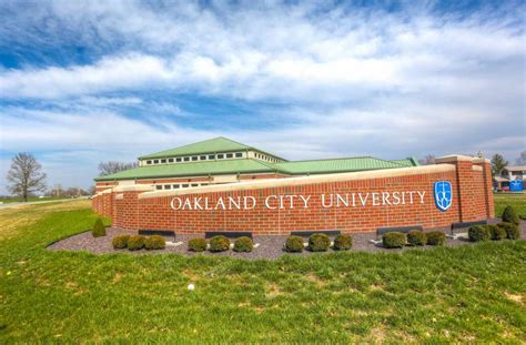 Experience Oakland City University In Virtual Reality