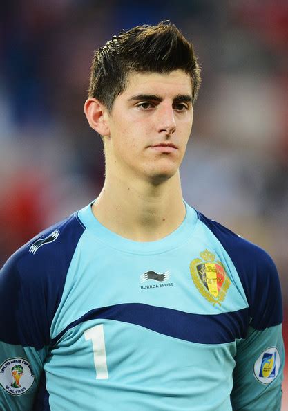 Chelsea Fc Goalkeeper Thibaut Courtois Wants To Extend His Stay At