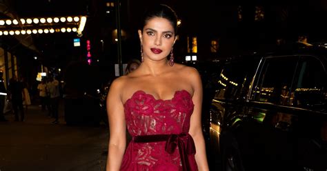 Priyanka Chopras Oscar De La Renta Dress September 2019 Popsugar Fashion