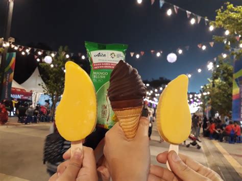 Check spelling or type a new query. Buruh 'Geruduk' Konferensi Pers Es Krim Aice, Tuntut Kenaikan Upah - kumparan.com