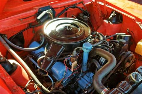 Scalextric amc javelin alabama state trooper 1:32 police slot race car with working siren compatible with amc amx javelin rebel gremlin high temp engine blue metallic spray paint 2. EXCLUSIVE: 1973 AMC Javelin