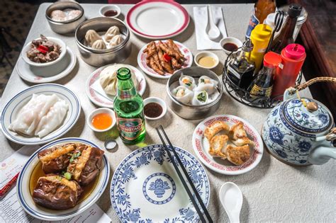 On instagram, @chinese_plating documents food art from the 1980s and '90s. The 22 Best Restaurants in Chinatown | Best chinese food ...