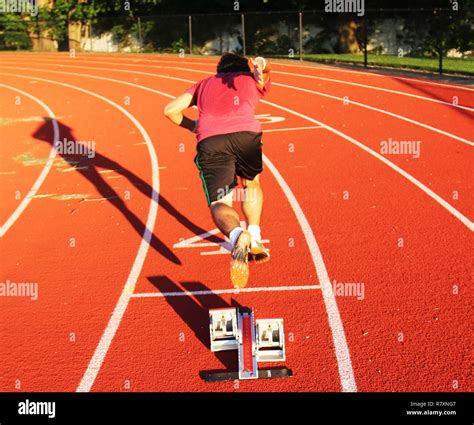 Sprinter Blocks Hi Res Stock Photography And Images Alamy