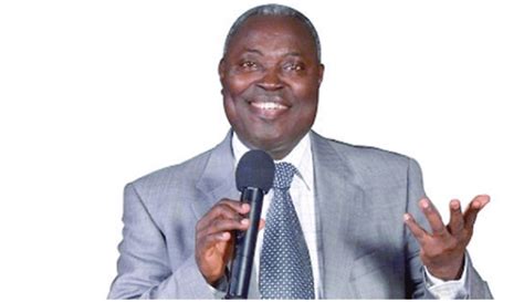 The general superintendent of the deeper life bible church, pastor williams kumuyi, has warned church members and the general public against donating money to a fictitious facebook account. Why Bello Emerged As Kogi Governor- Pastor Kumuyi