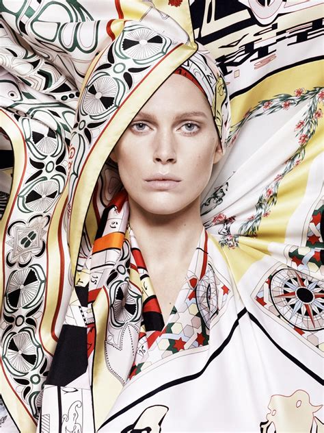 Rose hermès, the second chapter of hermès beauty, a subtle yet luminous presence in the world. Iselin Steiro Models Hermès Printed Scarves for Spring '14 Catalogue