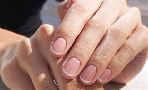 Get up to 20% off · free shipping over $55 French Nails: So sieht das Comeback der Maniküre aus