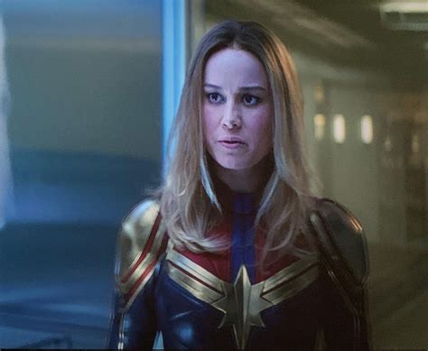Avengers Endgame What Was With Captain Marvel S Haircut In Endgame My