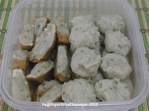 Resep siomay udang rumahan sederhana yang enak dan praktis ini bisa kamu coba buat dirumah. Dapur Griya Khayangan: Siomay Ikan (ala Abang Siomay)