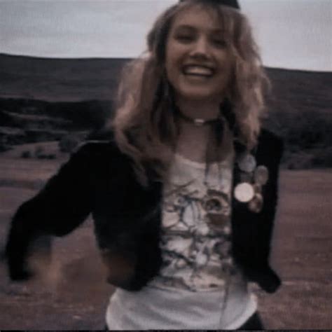 Aesthetic Skins Icons Cassie Ainsworth Skins Dark Grunge In 2022 Cassie Skins Skin Aesthetics