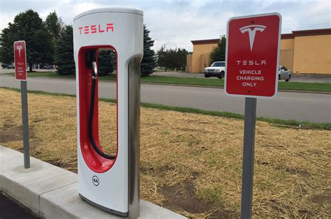 Tesla To Charge New Owners To Use Supercharger Network Laptrinhx
