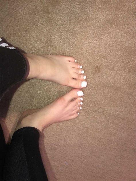 Some Teen Feet Shesfreaky