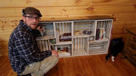 Learn how to build a diy rustic bookshelf with crates and reclaimed pallets with this tutorial and free building plans by jen woodhouse. DIY Rough Saw Lumbah Wood Crate BookShelf Top - YouTube