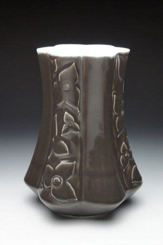 Scalloped Vase By Dara Hartman Vase Handmade Ceramics Ceramics